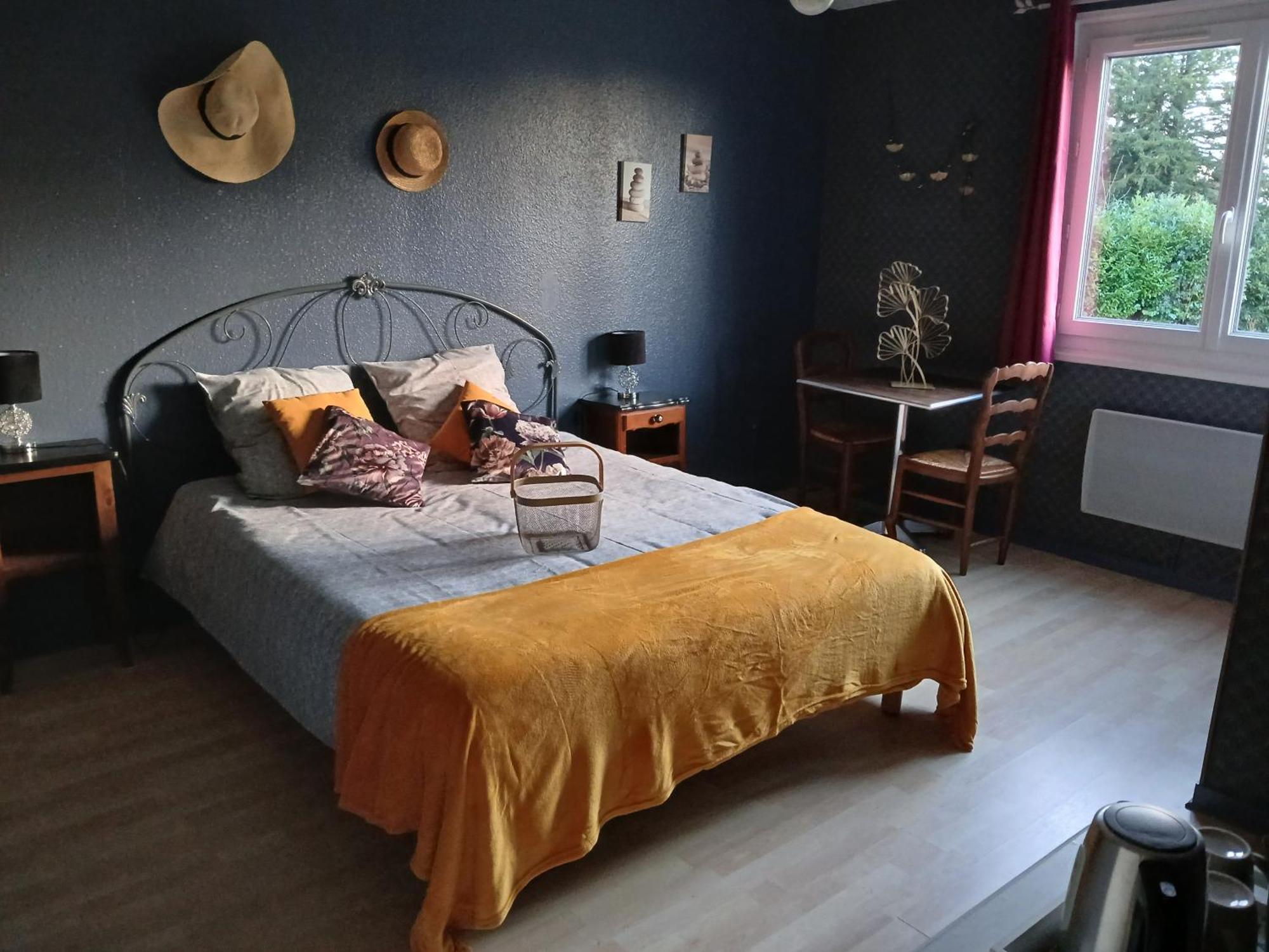 Bed and Breakfast Domaine Des Ifs Le Pin  Екстер'єр фото